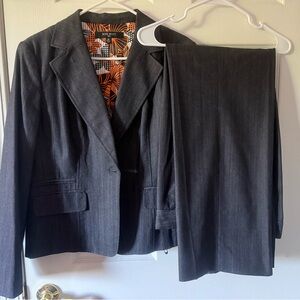 Womens Nine West business suit . Size 14. Like new
